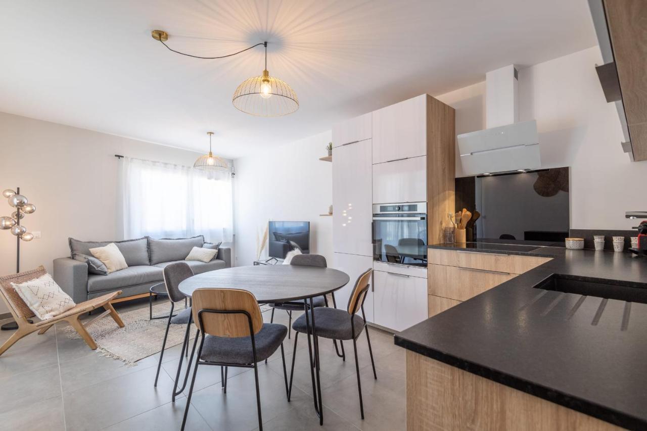 Appartamento Belvedere Furnished Flat Annecy Esterno foto
